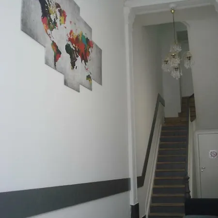 Modern Apartment Second Floor Brussels Exterior photo