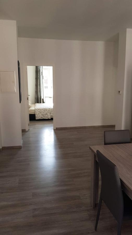 Apartment Modern Second Floor